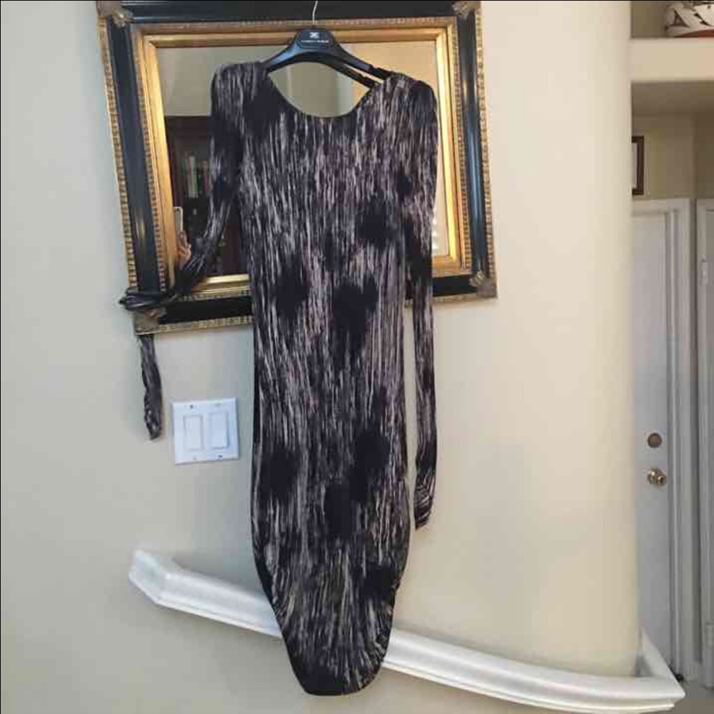 Classy Haute-Couture Silky Stretch Jersey Cocktail Dress by Betty Blue